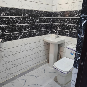 Bathroom in 1 BHK Builder Floor at Aimnabad – for Rent