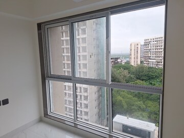 Room in 2 BHK Apartment at Rajshree Fifty Five East, Ghatkopar East – for Rent