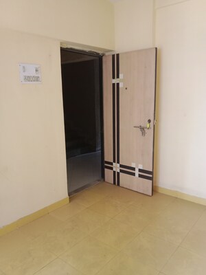 Room in 1 BHK Apartment at Rashmi Star City, Naigaon East – for Sale