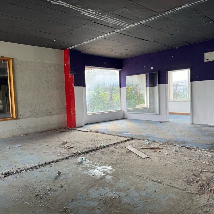  Parking, jubilee hills Commercial Shop 2800 Sq.Ft. In Jubilee Hills Hyderabad 9148458