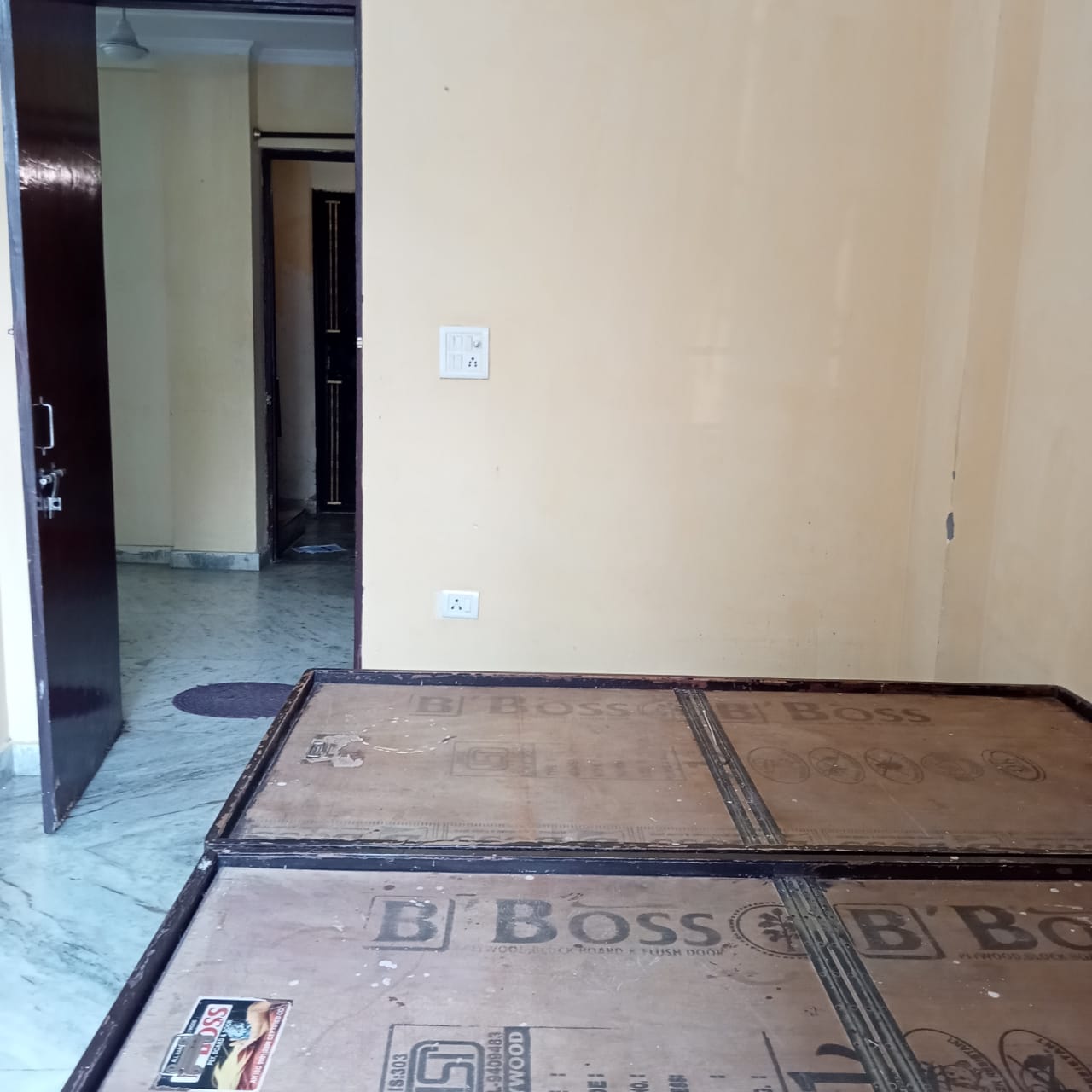 1 Rk+ Pooja Room Apartment For Rent in Adchini