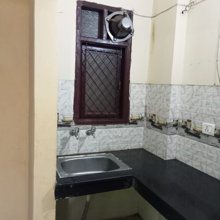 Kitchen, adchini 1 RK 300 Sq.Ft. Apartment In Adchini Delhi 9148464