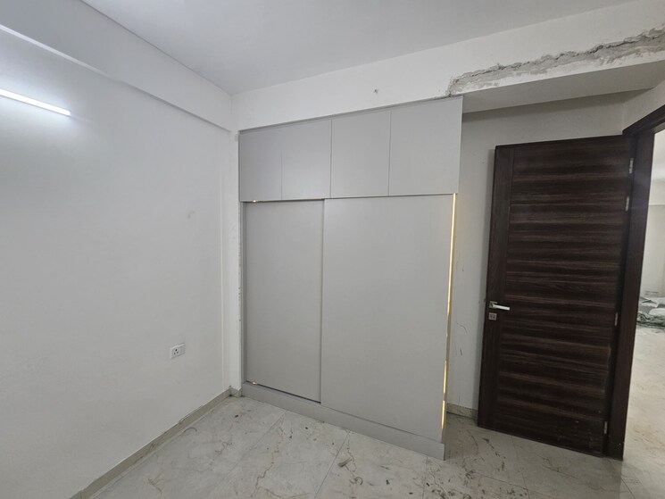 Room, smart-world-gems 2.5 Bedroom 1103 Sq.Ft. Apartment In Sector 89 Gurgaon 9148472