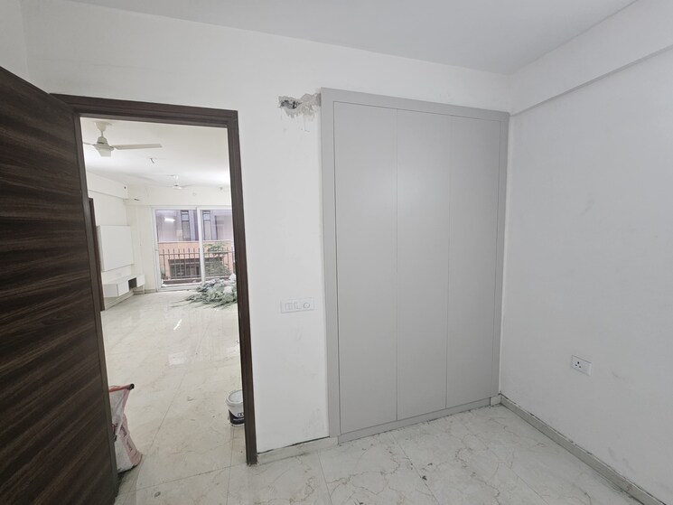 Room, smart-world-gems 2.5 Bedroom 1103 Sq.Ft. Apartment In Sector 89 Gurgaon 9148472