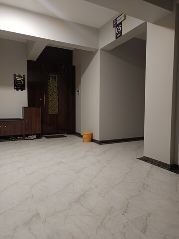 Room in 2 BHK Apartment at Unique Youtopia, Kharadi – for Rent
