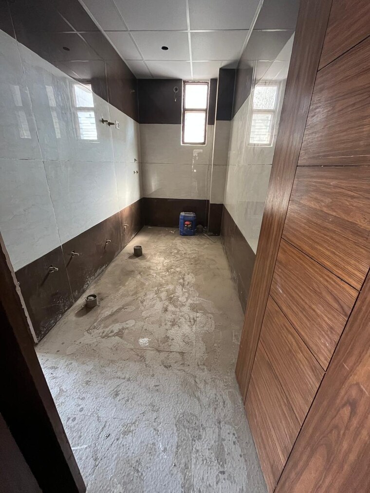 Kitchen, dwarika-raj-garden-city 5 Bedroom 2800 Sq.Ft. Apartment In Raj Nagar Extension Ghaziabad 9148485