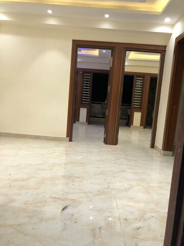 Room in 2 BHK Builder Floor at Palm Residency Chhatarpur, Chattarpur – for Rent