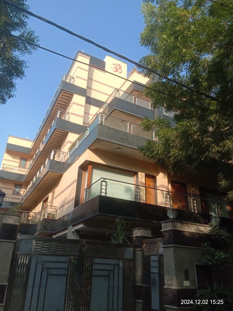 6+ BHK + Pooja Room,Study Room Villa For Sale in Sector 47