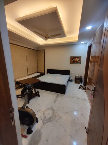 Master Bedroom in 6+ BHK Villa at Sector 47 – for Sale