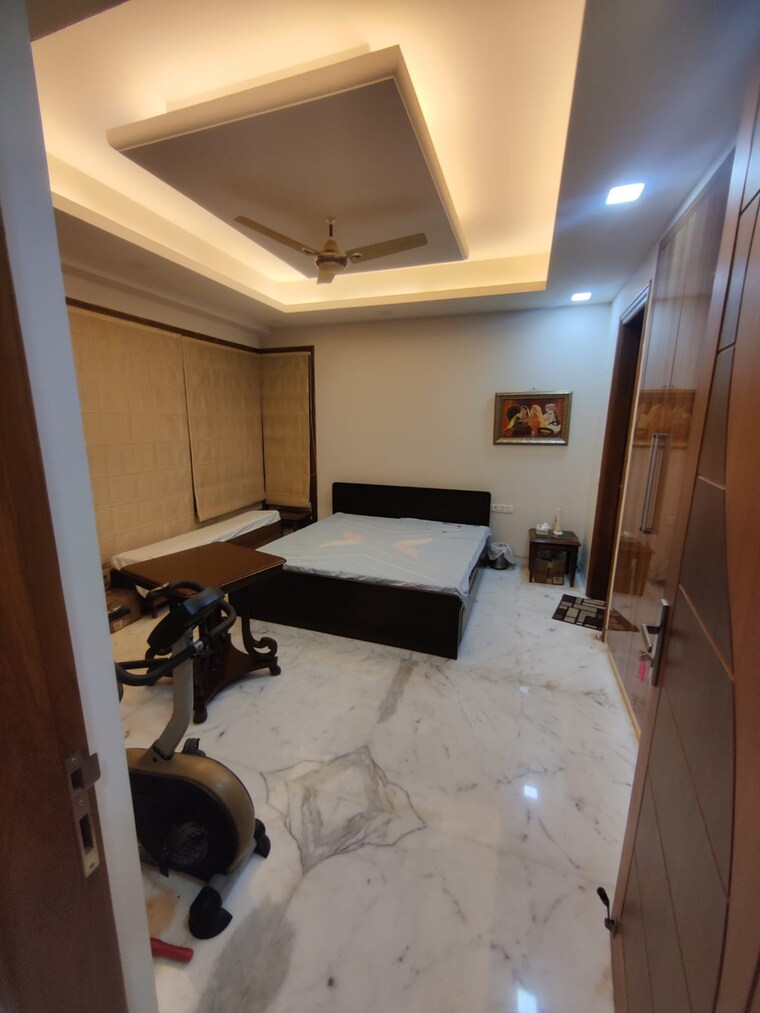 Master Bedroom, sector 47 6+ Bedroom 450 Sq.Mt. Villa In Sector 47 Noida 9148501