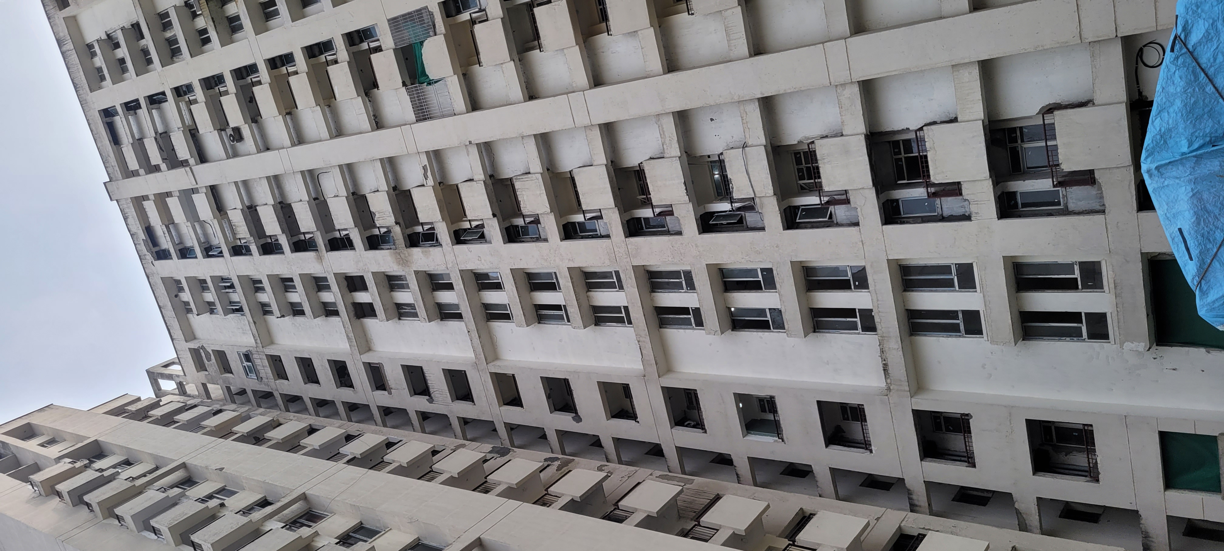 2 BHK + Study Room Apartment For Sale in Jaypee Kensington Bouleva