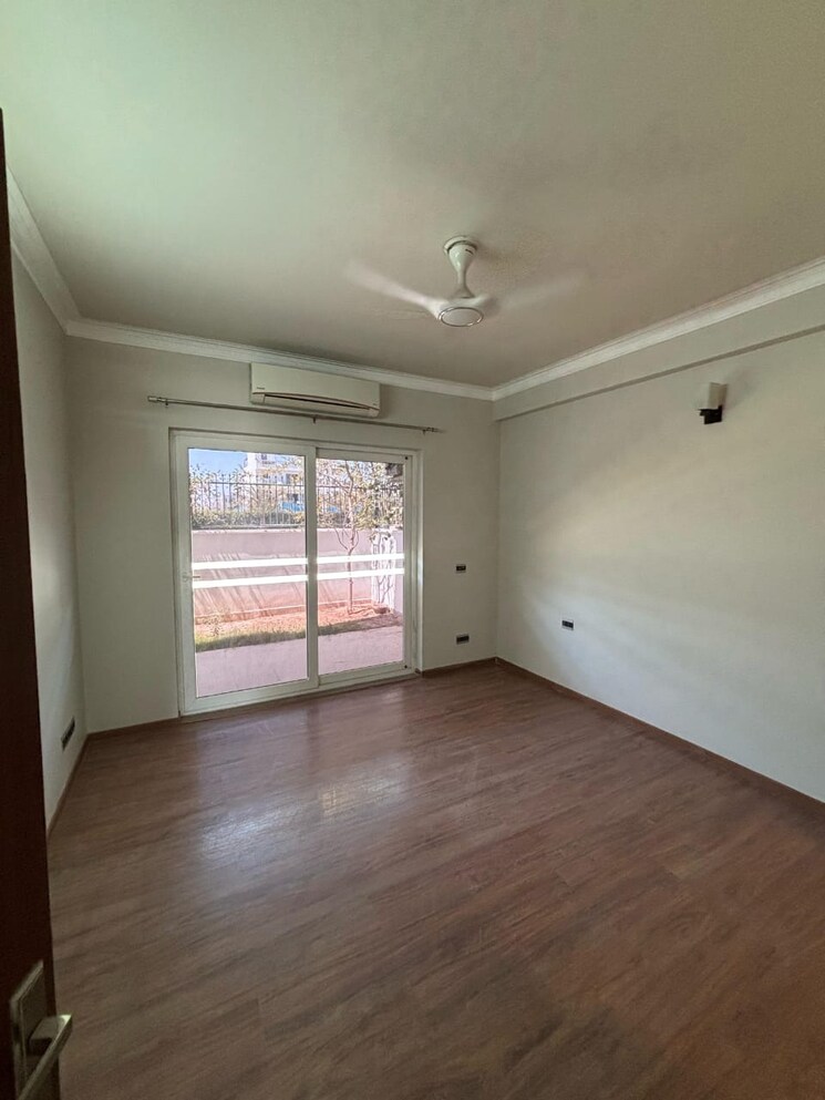 Room, central-park-3-flower-valley 4 Bedroom 4000 Sq.Ft. Villa In Sohna Sector 33 Gurgaon 9148517