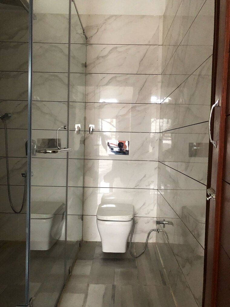 Bathroom, gmada-eco-city 5 Bedroom 4500 Sq.Ft. Independent House In North Mullanpur Chandigarh 9148530