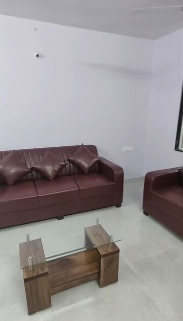 Living Room in 2 BHK Apartment at Viman Nagar – for Rent
