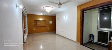 Room in 3 BHK Apartment at BBD Green City, Gomti Nagar – for Rent