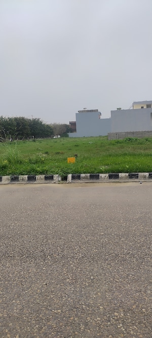  Plot For Sale in Wave Springwood Enclave, Mahurali