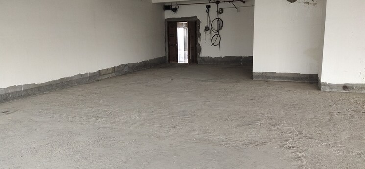 Room, em bypass Commercial Office Space 8160 Sq.Ft. In Em Bypass Kolkata 9148729