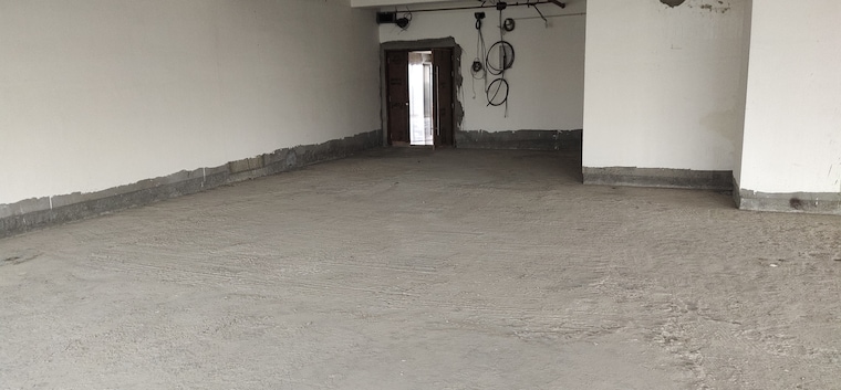 Room, em bypass Commercial Office Space 8160 Sq.Ft. In Em Bypass Kolkata 9148729