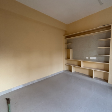 Room in 1 BHK Apartment at Legend Flora Kondapur, Masjid Banda – for Rent