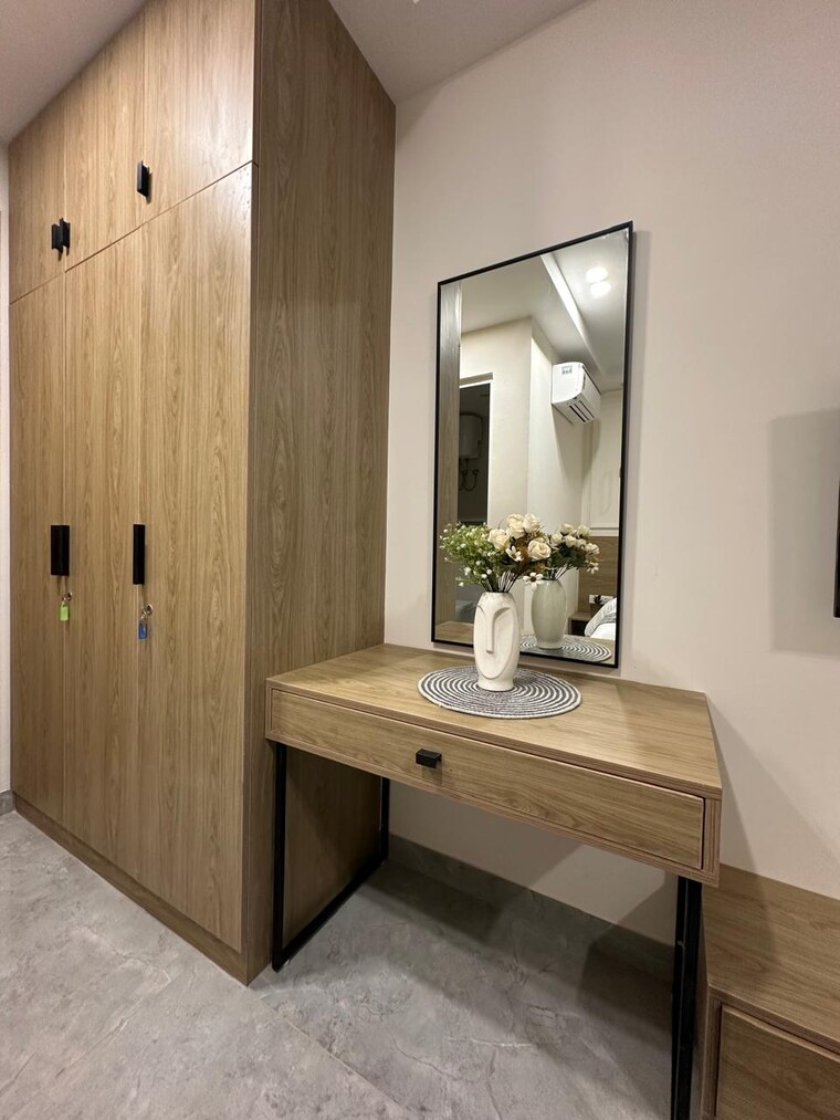Bedroom, paras-quartier 4 Bedroom 5350 Sq.Ft. Apartment In Gwal Pahari Gurgaon 9148756