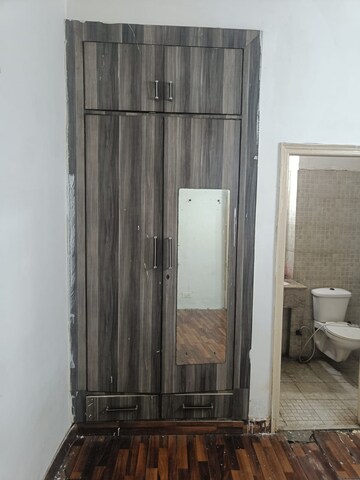 Building Lobby in 3 BHK Independent House at Tulip Mall, Sector 46 – for Rent