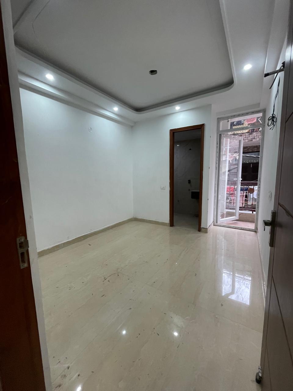 2 BHK Builder Floor For Rent in Chattarpur