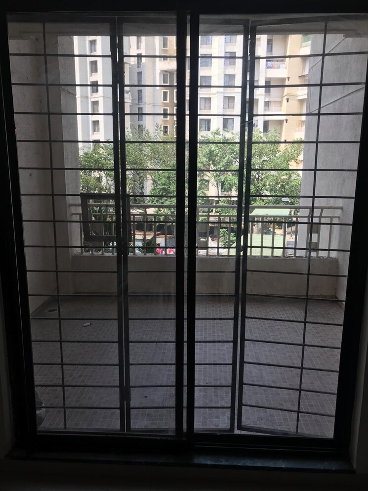 Room, crossover-county 2 Bedroom 1000 Sq.Ft. Apartment In Nanded Pune 9148830