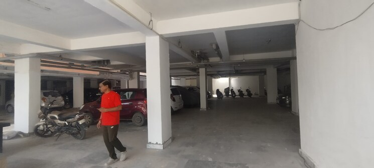  Parking, bisrakh jalalpur 2 Bedroom 1050 Sq.Ft. Builder Floor In Bisrakh Jalalpur Greater Noida 9148843