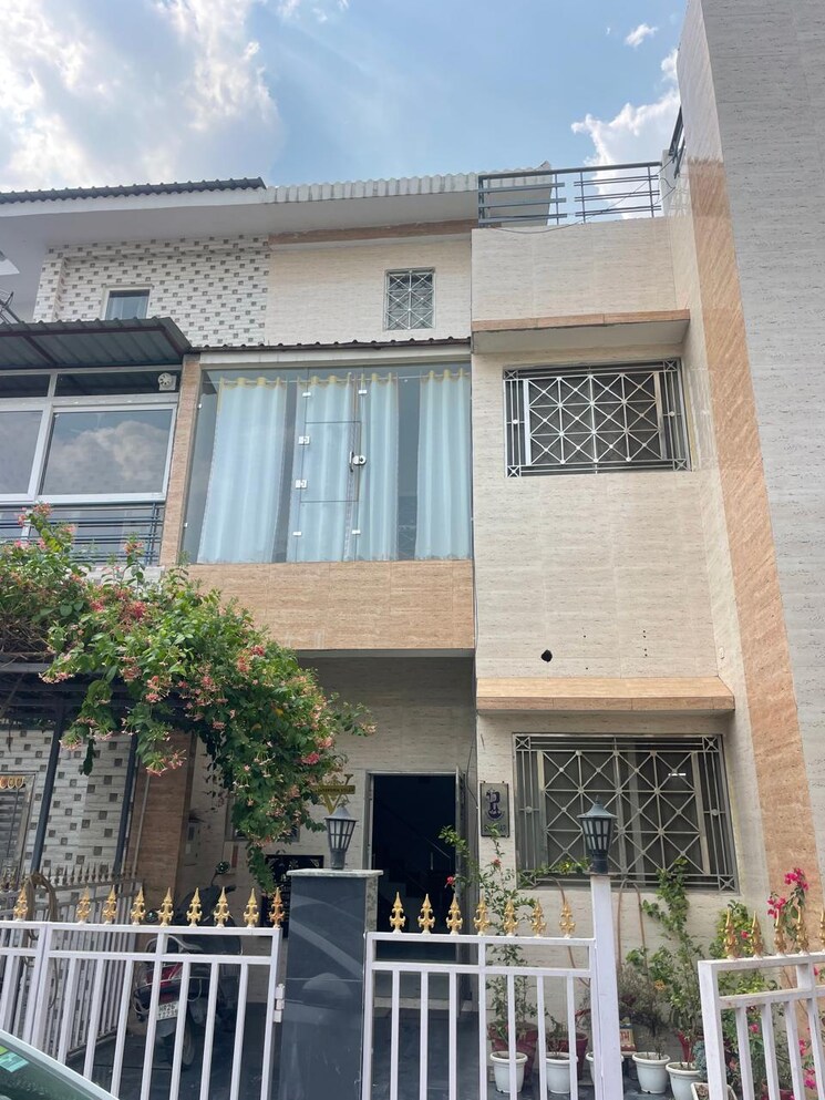 Exterior View, paramount-golfforeste 4 Bedroom 2452 Sq.Ft. Villa In Zeta I Greater Noida Greater Noida 9148851