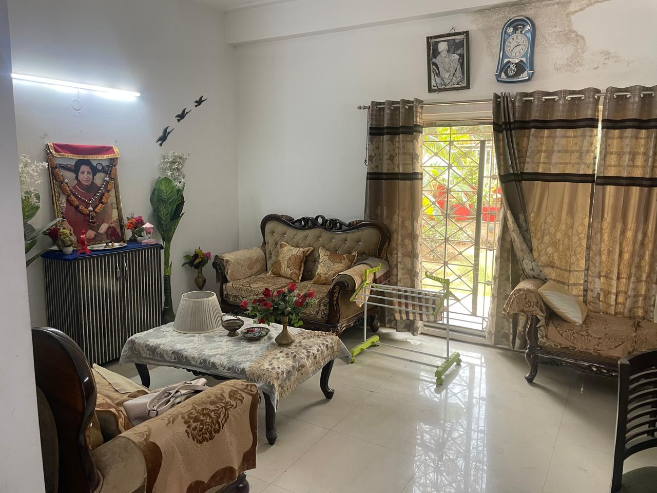 4 BHK + Servant Room Villa For Rent in Paramount Golfforeste