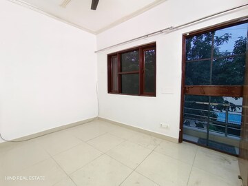 Room in 2 BHK Builder Floor at Vasant Kunj – for Rent
