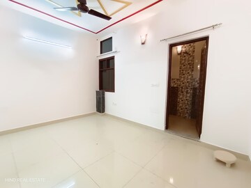 Room in 2 BHK Builder Floor at Vasant Kunj – for Rent