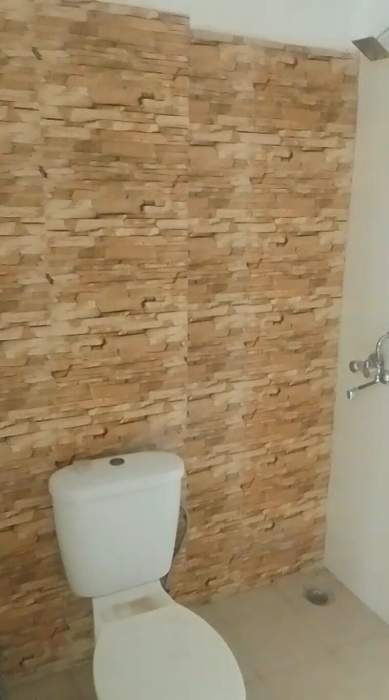 Bathroom, puri-vip-floors 3 Bedroom 275 Sq.Ft. Apartment In Sector 81 Faridabad 9148880