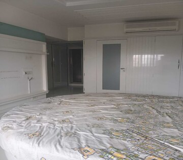 Bedroom in 2 BHK Apartment at Sion East – for Sale