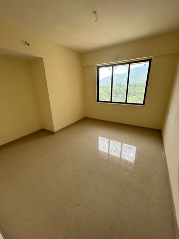 Room in 2 BHK Apartment at Raunak Unnathi Woods Phase 6, Ghodbunder Road – for Sale