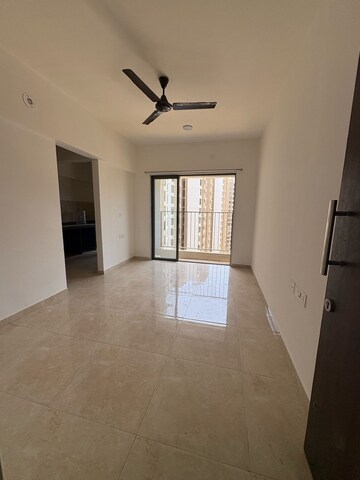 Room in 1 BHK Apartment at Sunteck Maxxworld, Tivri – for Rent