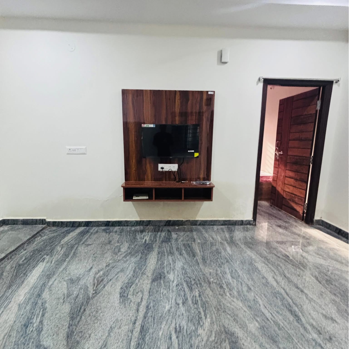 1 BHK + Pooja Room,Servant Room 700 Sq.Ft. Apartment in Sree Nilayam Kondapur