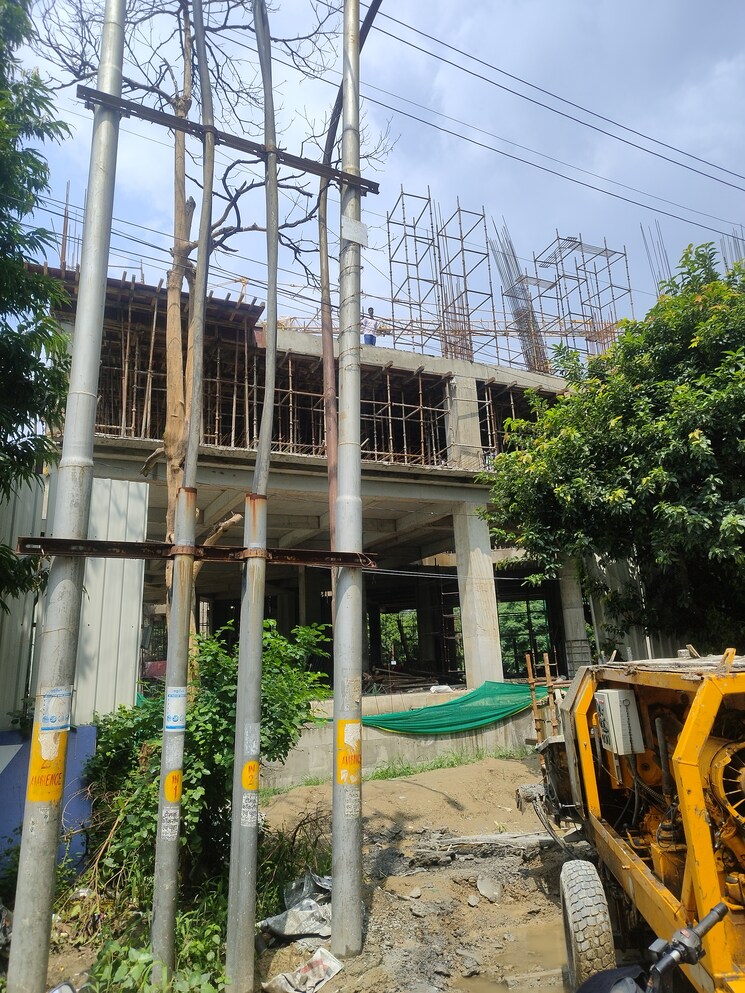 Exterior View, gygy-fiveo Commercial Shop 100 Sq.Ft. In Sector 50 Noida 9148970