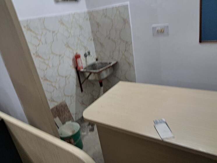 Team Area, laxmi nagar Commercial Office Space 1100 Sq.Ft. In Laxmi Nagar Delhi 9148951