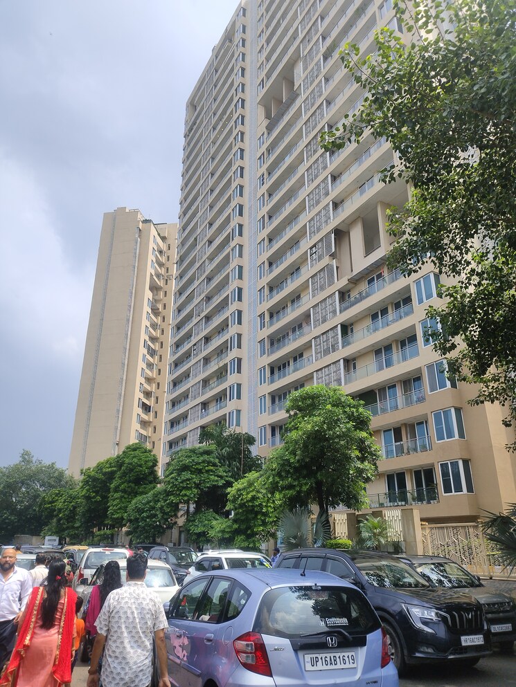 Exterior View, gygy-fiveo Commercial Shop 100 Sq.Ft. In Sector 50 Noida 9148970