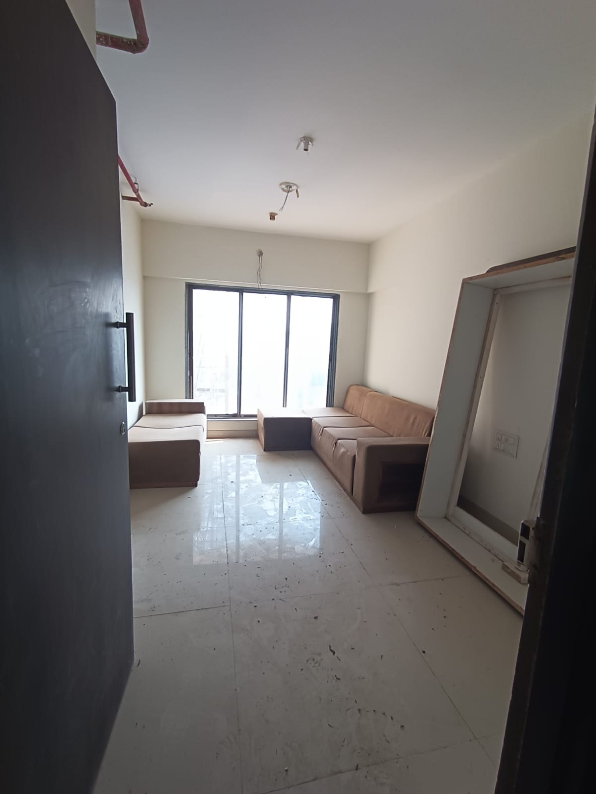 1 BHK + Extra Room Apartment For Rent in Shreedham Splendour