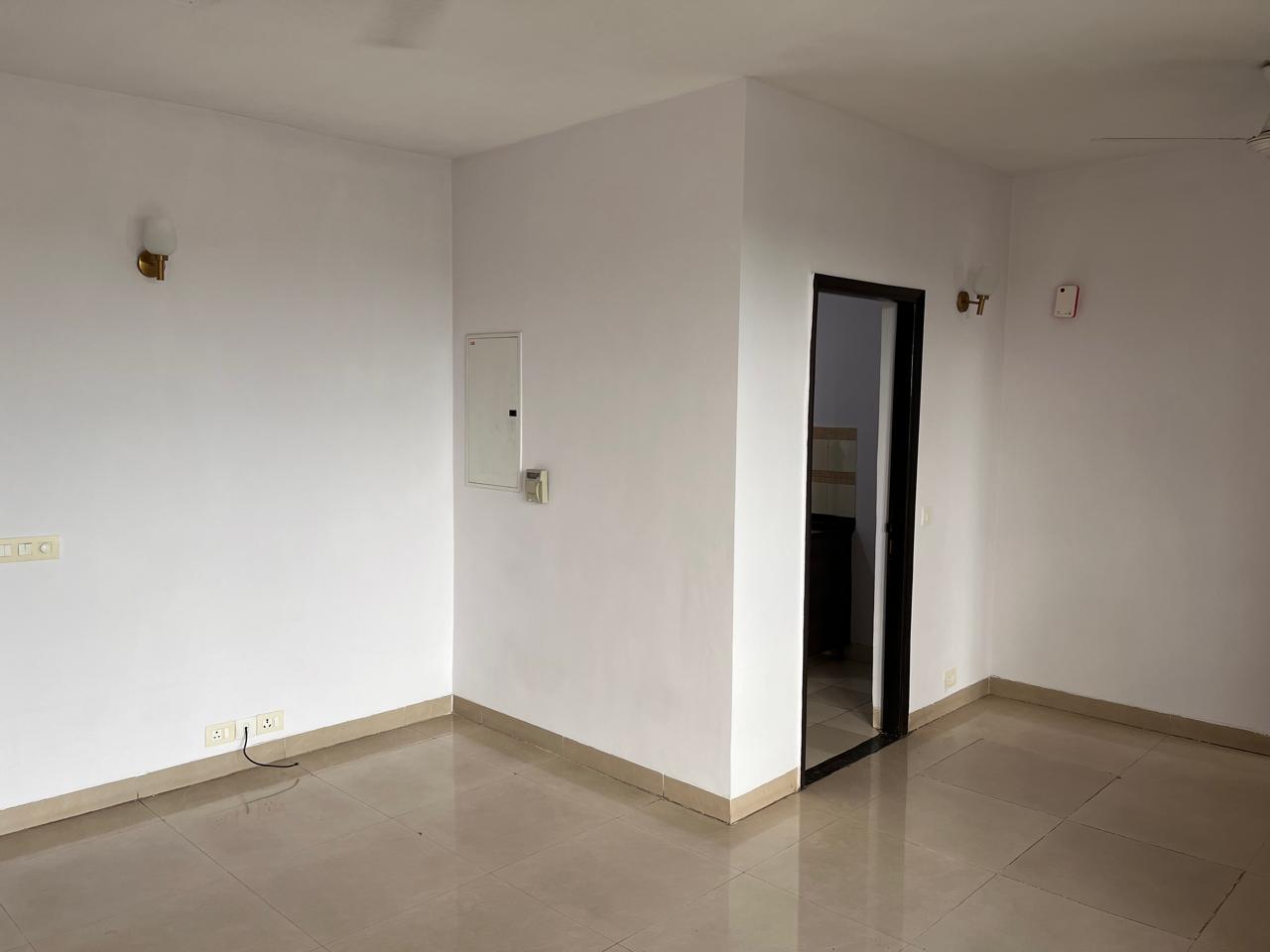 2 BHK Apartment For Rent in Unitech Uniworld Gardens 2