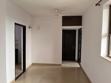 Room in 2 BHK Apartment at Unitech Uniworld Gardens 2, Sector 47 – for Rent