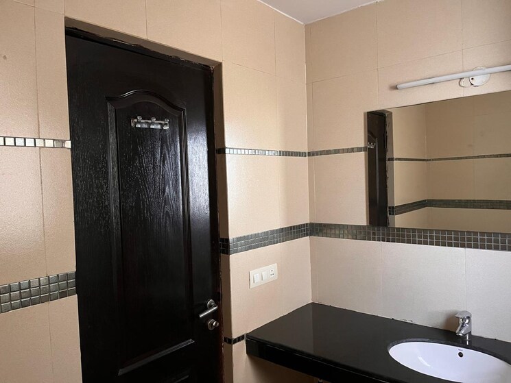 Kitchen, unitech-uniworld-gardens-2 2 Bedroom 973 Sq.Ft. Apartment In Sector 47 Gurgaon 9149036