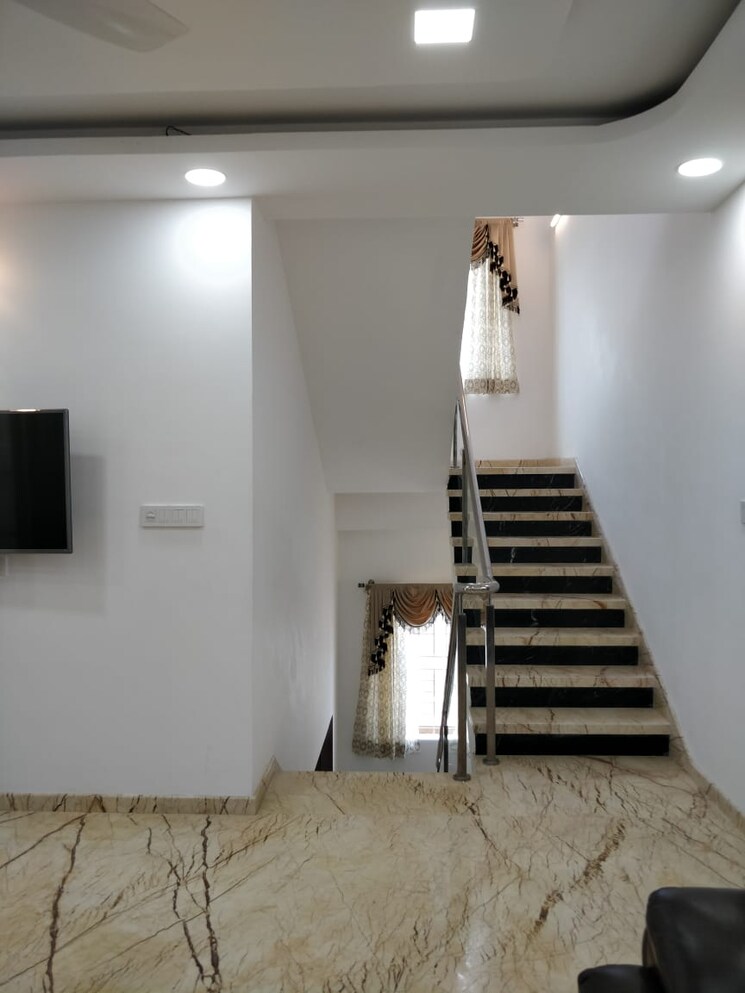 undefined, dwarakamai-apex-villas 4 Bedroom 2000 Sq.Ft. Villa In Kannamangala Bangalore 9149052