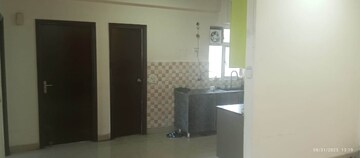 Bathroom in 3.5 BHK Apartment at Gaur City 5th Avenue, Sector 4 Greater Noida – for Rent