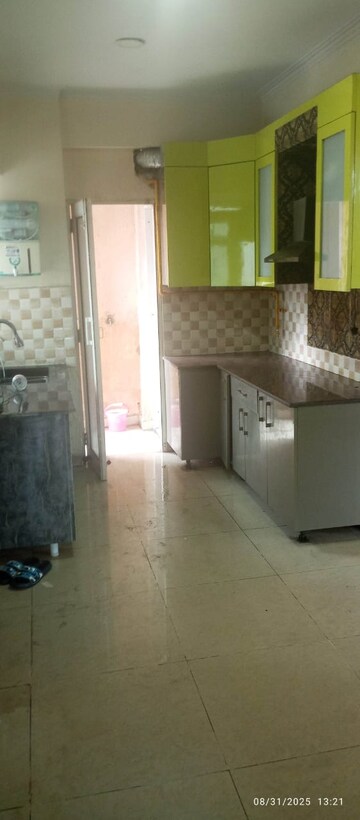 Kitchen in 3.5 BHK Apartment at Gaur City 5th Avenue, Sector 4 Greater Noida – for Rent