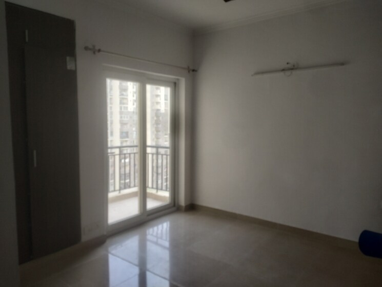 Room, paramount-floraville 3 Bedroom 1425 Sq.Ft. Apartment In Sector 137 Noida 9149113