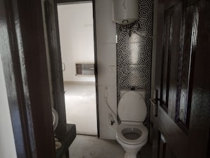 Bathroom in 3 BHK Apartment at Paramount Floraville, Sector 137 – for Sale