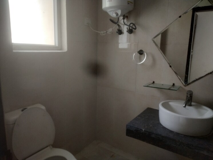 Bathroom, paramount-floraville 3 Bedroom 1425 Sq.Ft. Apartment In Sector 137 Noida 9149161
